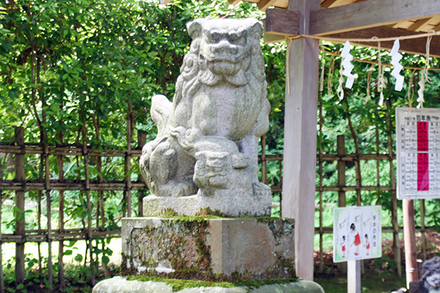 春日神社　狛犬(吽)）